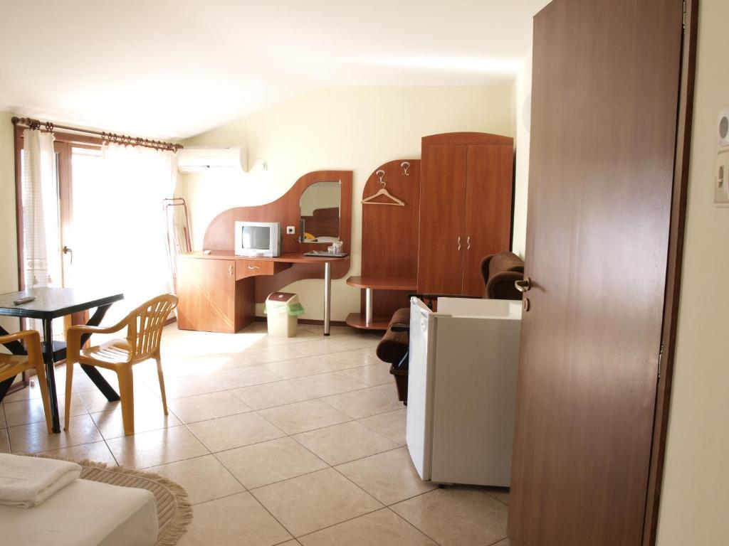 Guestrooms Hema Sozopol Habitación foto